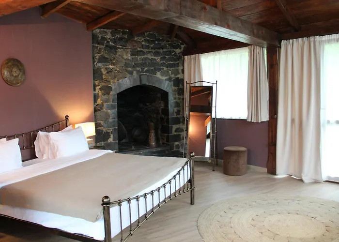 Vardzia Resort